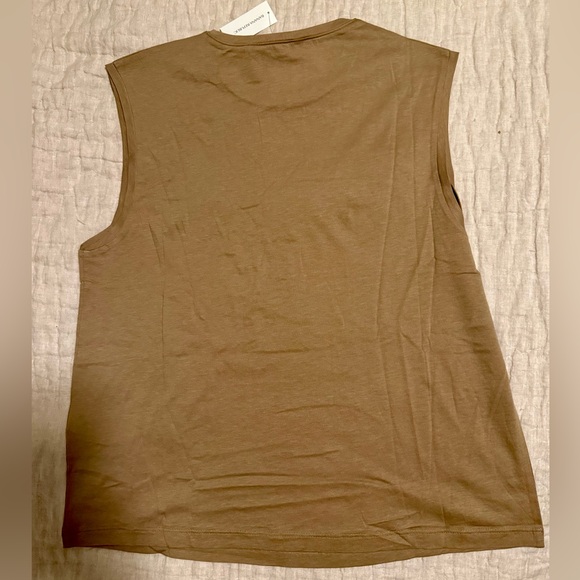 Banana Republic Sleeveless Taupe Tee - Picture 2 of 3